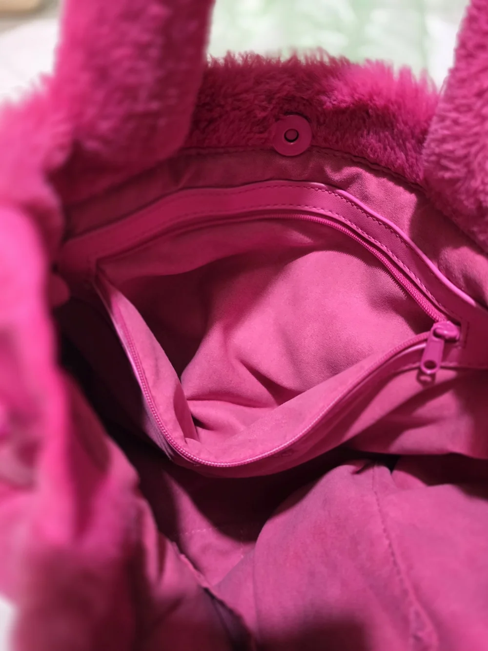 Y2K Inspired Steve Madden Faux-Fur Hot Pink Tote and Crossbody Set